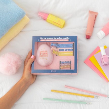 SET DE GOMAS DE PELO Y CEPILLO PARA DARLE