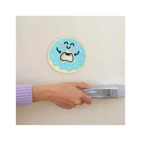 ABRIDOR ROSQUILLA DE BOTELLAS LLENITAS DE COSAS