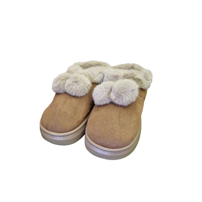 ZAPATILLAS POMPONES BEIGE