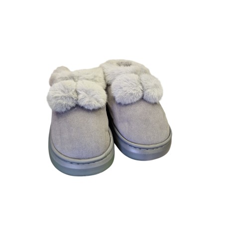 ZAPATILLAS POMPONES GRISES