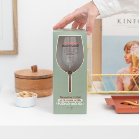 COPA PARA PERSONAS QUE CELEBRAN LA SOLTERIA