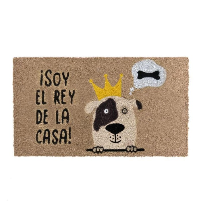 FELPUDO REY DE LA CASA PERRO