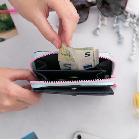 MONEDERO SUPER COOL PLANS INSIDE