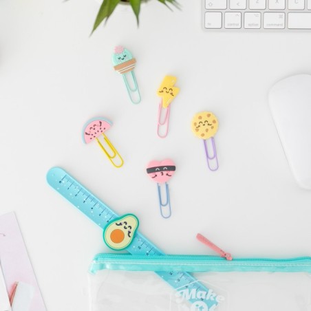 ESTUCHE CON SET DE CLIPS CON PERSONAJES + REGLA -