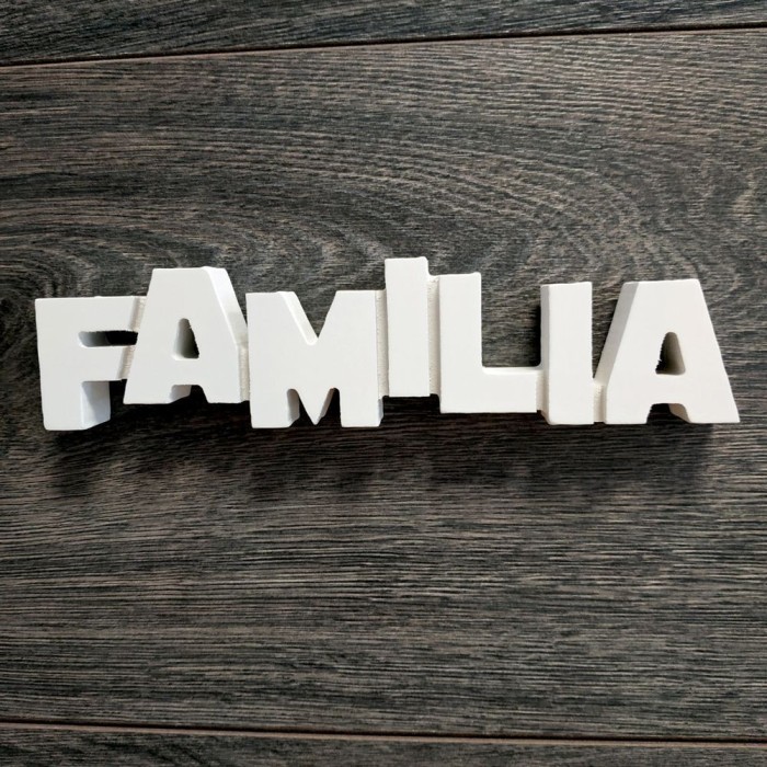 LETRAS MADERA FAMILIA