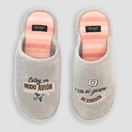 ZAPATILLAS T 36-38 CON EL GUAPO SUBIDO